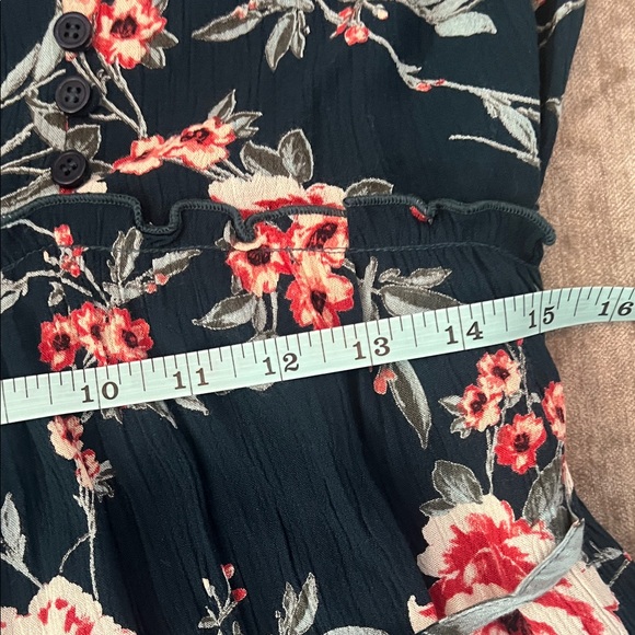 Band of Gypsies Black Floral Wrap Mini Dress with red and White Blooms - Picture 10 of 12